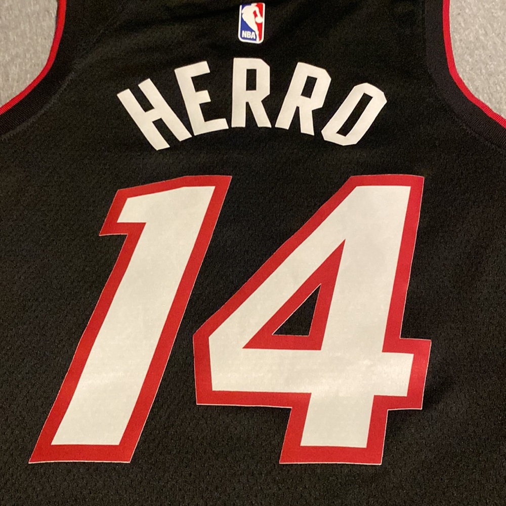 Miami Heat #14 Tyler Herro NBA Nike Jersey size Medium - Picture 10 of 13